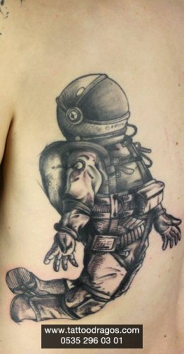 Astronot Dövmesi