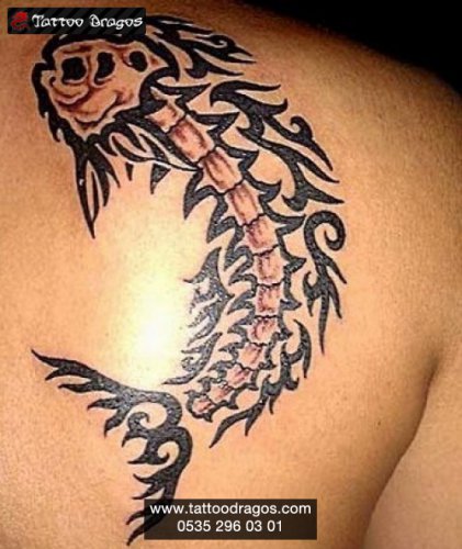 Balık Kılçık Tribal Tattoo