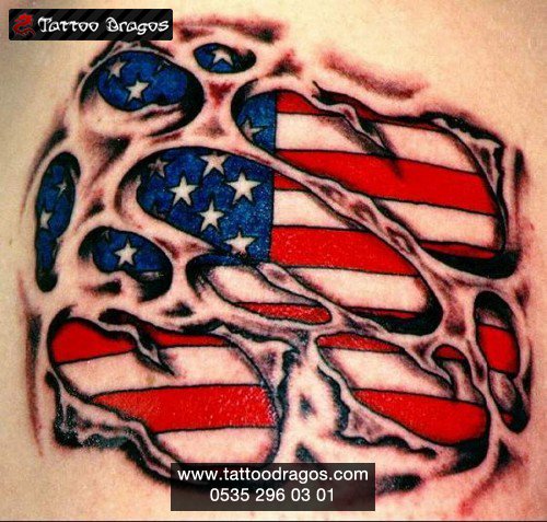 Bayrak Amerikan Yırtık Tattoo