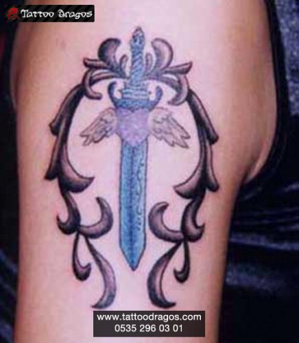 Bıçak Tattoo