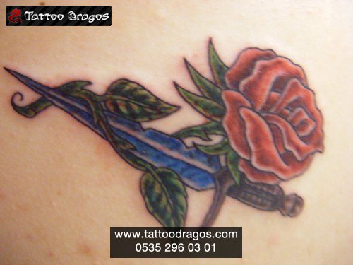 Bıçak Gül Tattoo