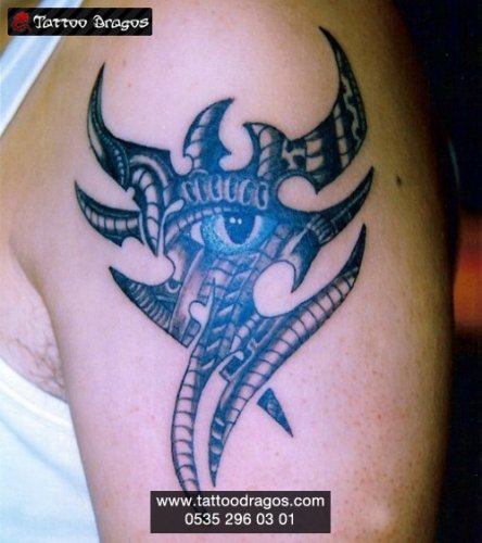 Biomekanik Tribal Tattoo