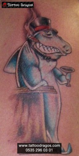 Cartoon Köpekbalığı Tattoo