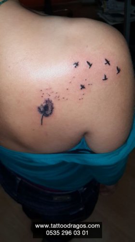 Dandelion Çiçek Tattoo