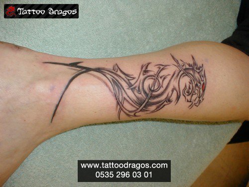 Dragon Gölgeli Tattoo