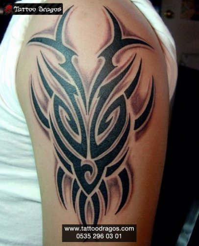 Gölgeli Tribal Tattoo