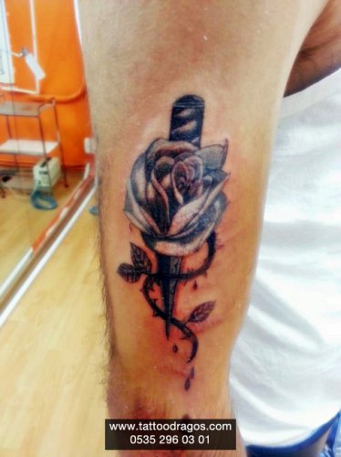 Gül Bıçak Tattoo