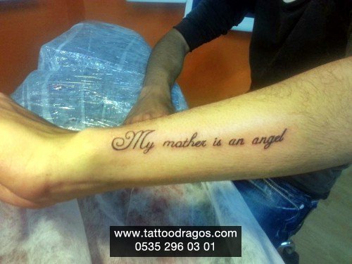 İngilizce Yazı Tattoo