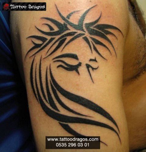 İsa Tribal Tattoo