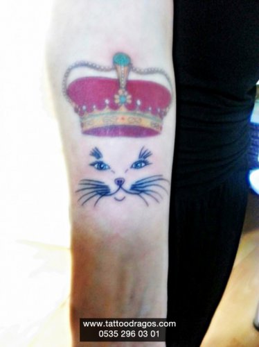 Kedi Gözü Tattoo