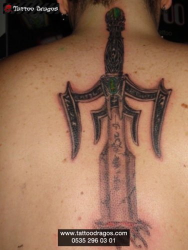 Kılıç Yırtık Tattoo