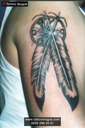 Kızılderili Tüyü Tattoo