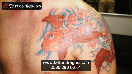 Koi Japon Balık Tattoo