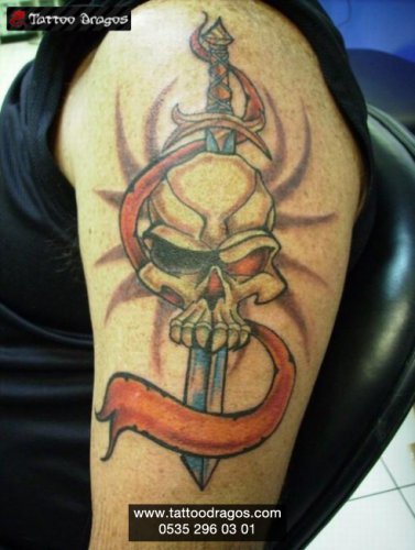 Kurukafa Kılıç Tattoo