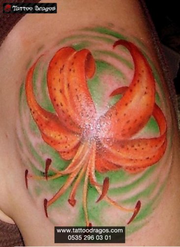 Lotus Çiçek Tattoo