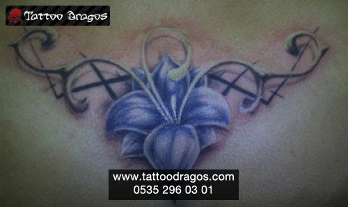 Lotus Çiçek Tattoo