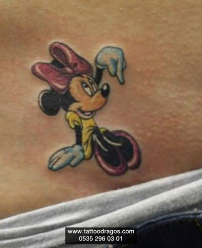 Mickey Mouse Dövmesi