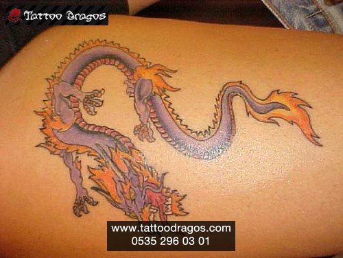 Renkli Dragon Ejderha Tattoo