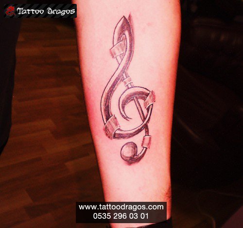 Sol Anahtarı Yırtıklı Tattoo