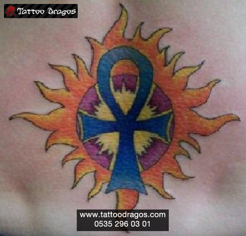 Sonsuzluk Mısır Haçı Tattoo