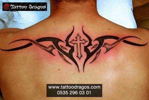 Tribal Haç Tattoo