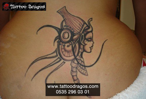 Tribal Kadın Tattoo