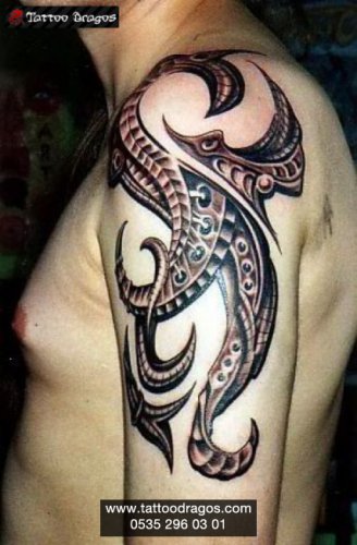 Tribal Yılan Tattoo