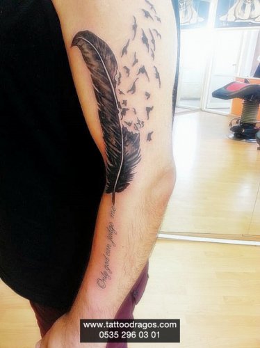 Yazı Kuş Tüy Tattoo