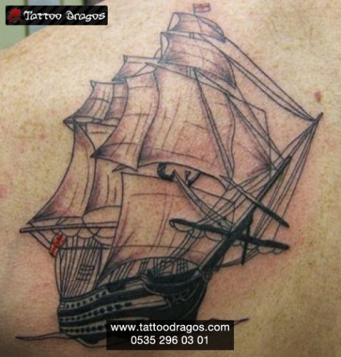 Yelkenli Gemi Tattoo