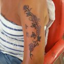 Çiçek Sarmaşık Tattoo