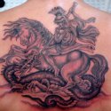 Ejderha Şovalye Savaşı Tattoo