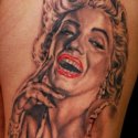 Renkli Gölgeli Marilyn Monroe Tattoo