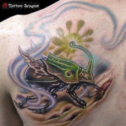 Ateş Böceği Tattoo