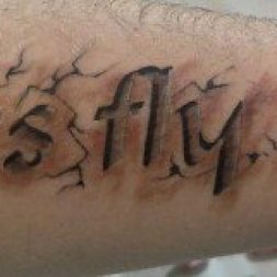 Kartallar YÜksek UÇar Tattoo