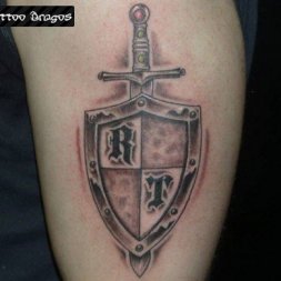 Kılıç Kalkan Tattoo