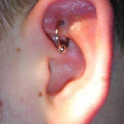 Kulak İçi Piercing